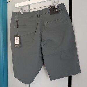 Under Armour Matchplay Men's 10 Inch Shorts, Size 32